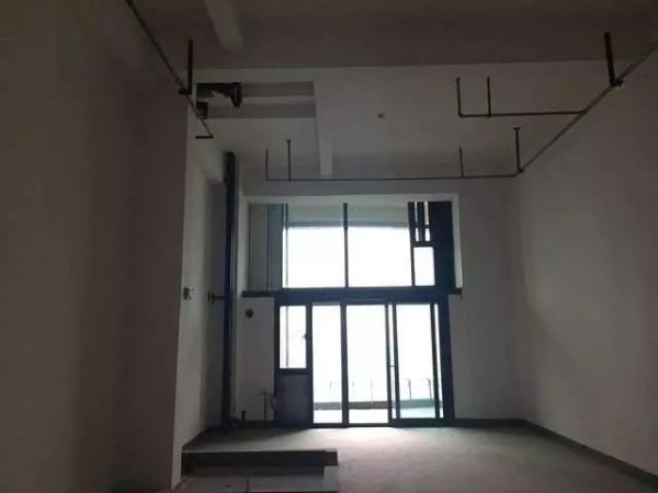 德宏信投 在杭州买的152㎡复式，极简北欧风设计，光软装就花了15万！