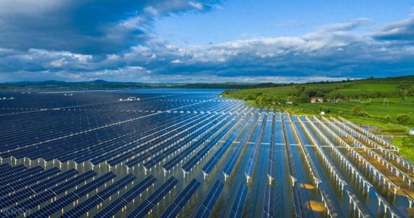 富盈策略 光伏行业大洗牌! 价格屠夫们的末日到了?